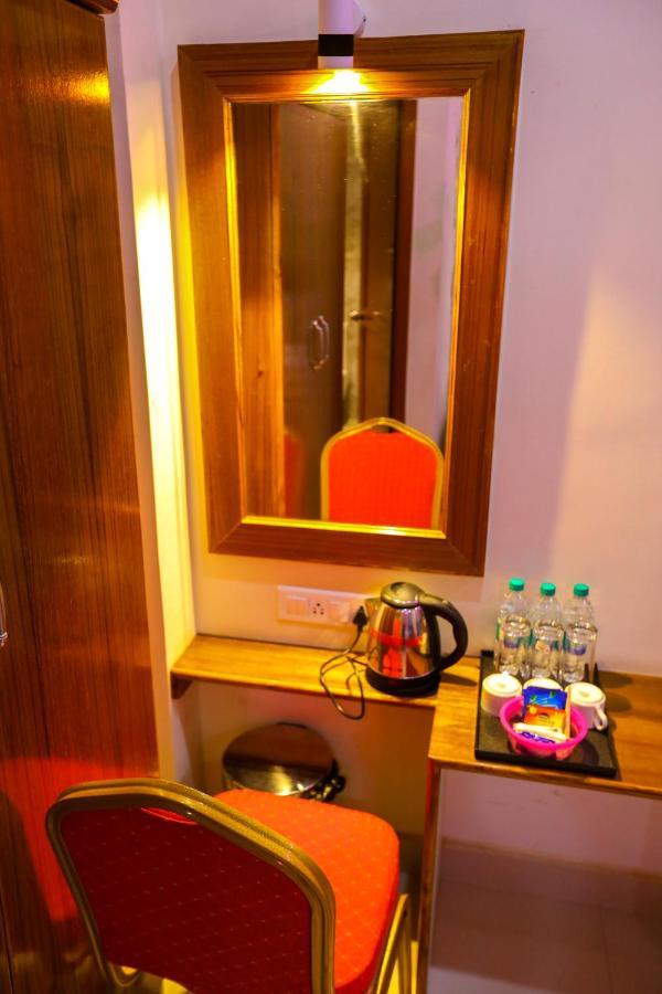 Nitheesh Residency Hotel Kanchipuram Exterior photo