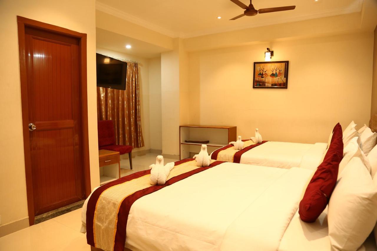 Nitheesh Residency Hotel Kanchipuram Exterior photo