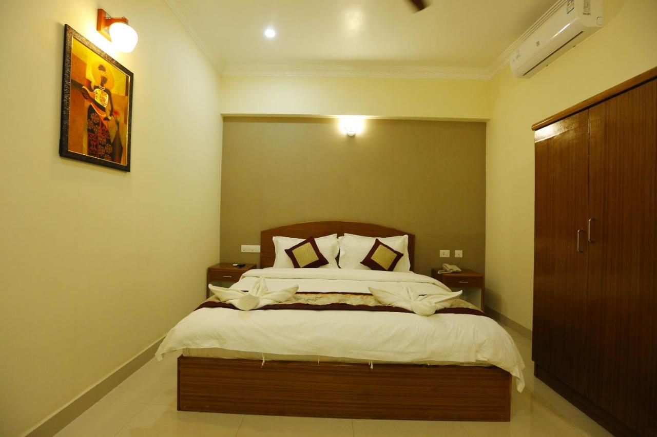 Nitheesh Residency Hotel Kanchipuram Exterior photo