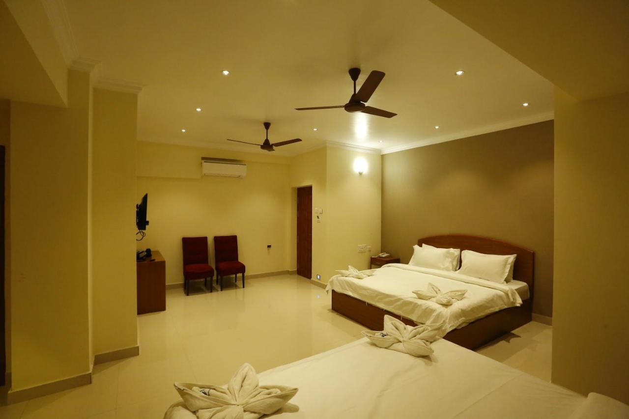 Nitheesh Residency Hotel Kanchipuram Exterior photo