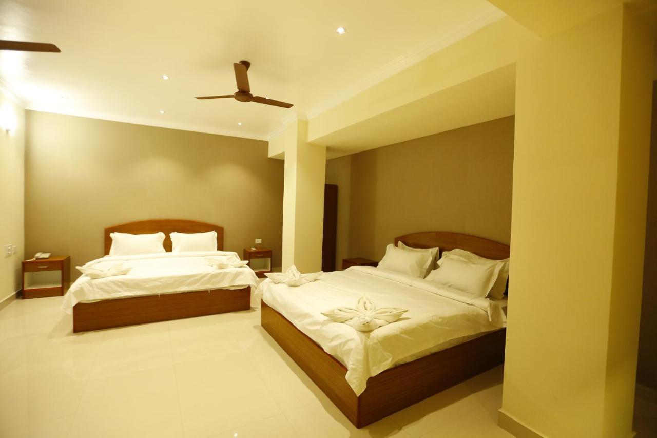 Nitheesh Residency Hotel Kanchipuram Exterior photo