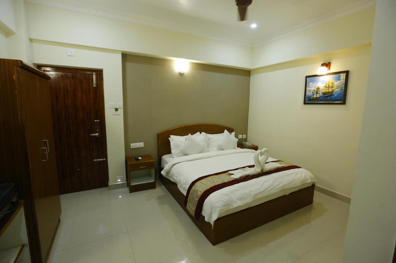Nitheesh Residency Hotel Kanchipuram Exterior photo